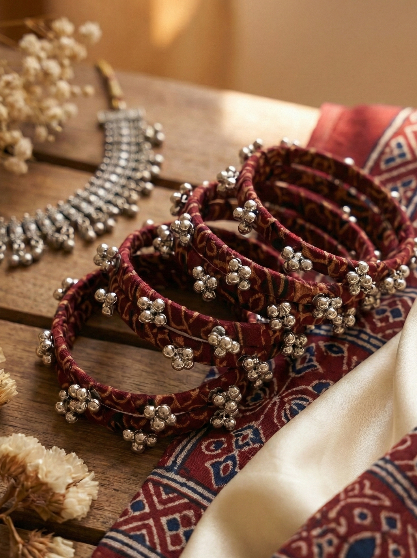 Set of 8 Bangles | Traditional Pakistani Festive Bangles hub-26-107