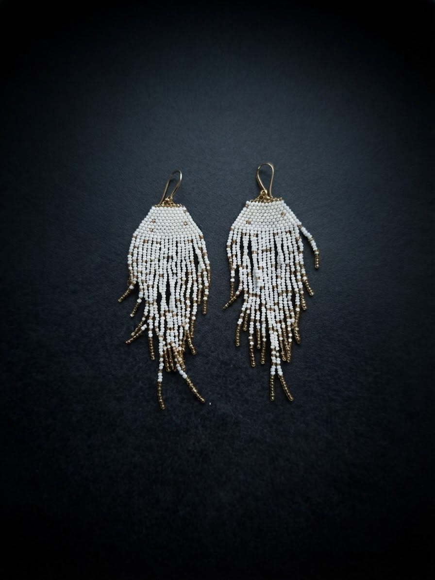 White and Gold Beaded Fringe Earrings hhe-26-11