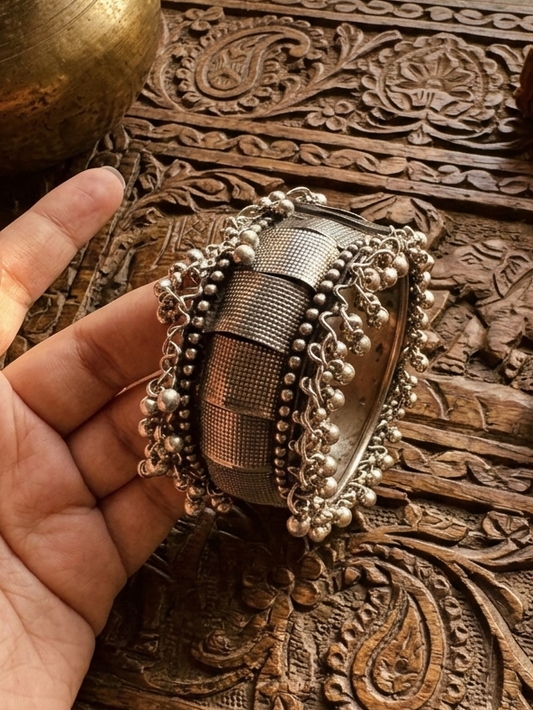 Oxidized Silver Bangle with Ghungroo | Antique Pakistani Jewelry hhb-26-